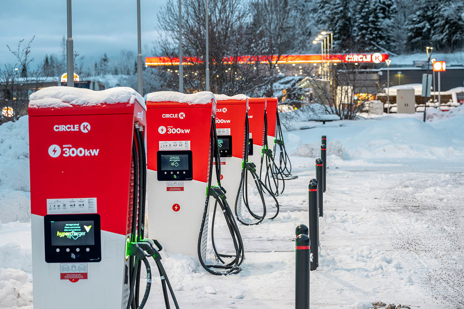 Nuvve's cloud-based software will allow fast chargers to provide a variety of grid services including frequency regulation, generating revenue for Circle K and Nuvve by stabilising deviations in the Norwegian and Danish electric grid