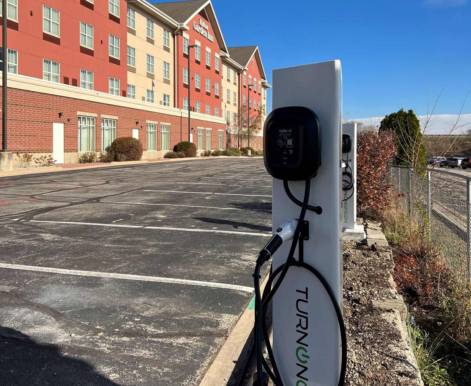 A TurnOnGreen EVP700G Level 2 EV networked high-powered charger at Hilton Garden Inn. Photo: Business Wire