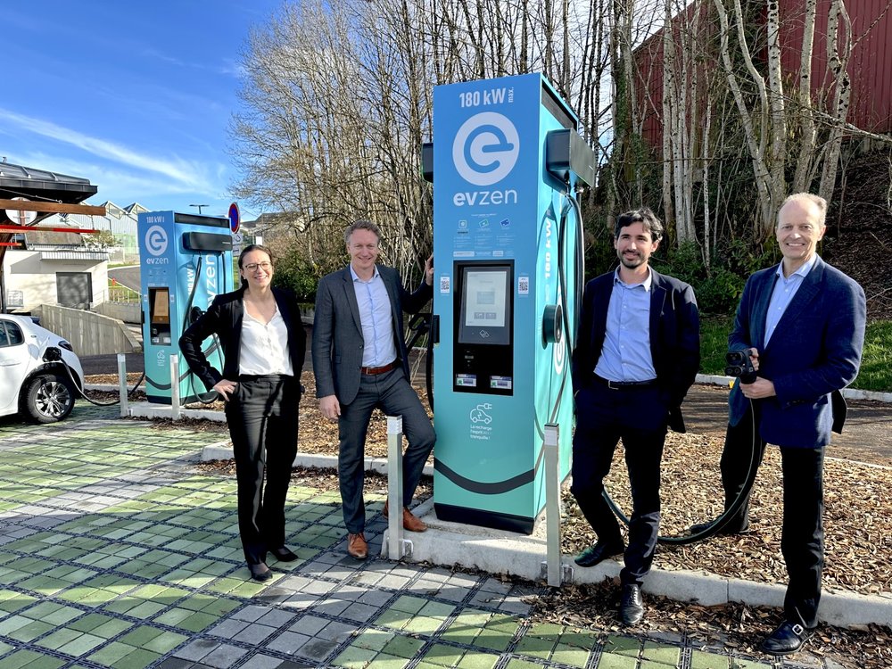 Announcing the order for 300 EVBox Troniq Modular fast charging stations are, from left, Amélie Trégouët, regional director, EVBox France; Remco Samuels, EVBox CEO; Anthony Dupont electric mobility director, Smeg; and Emmanuel Mignot, commercial lead, EVBox Global. Photo: EVBox