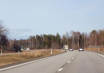 The E20 pilot project will be Sweden’s first permanent electric road. Image: © Rolandm/Dreamstime.com